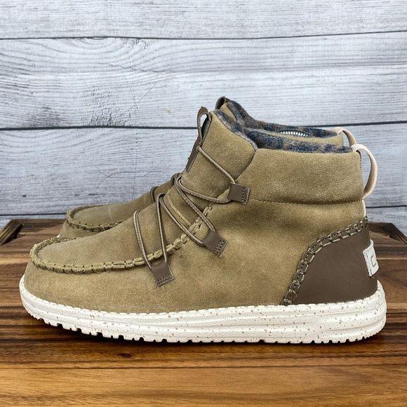 Hey Dude Shoes - Hey Dude Lea Suede Hazelnut Brown Lightweight Boot Shoe Women’s Size 8